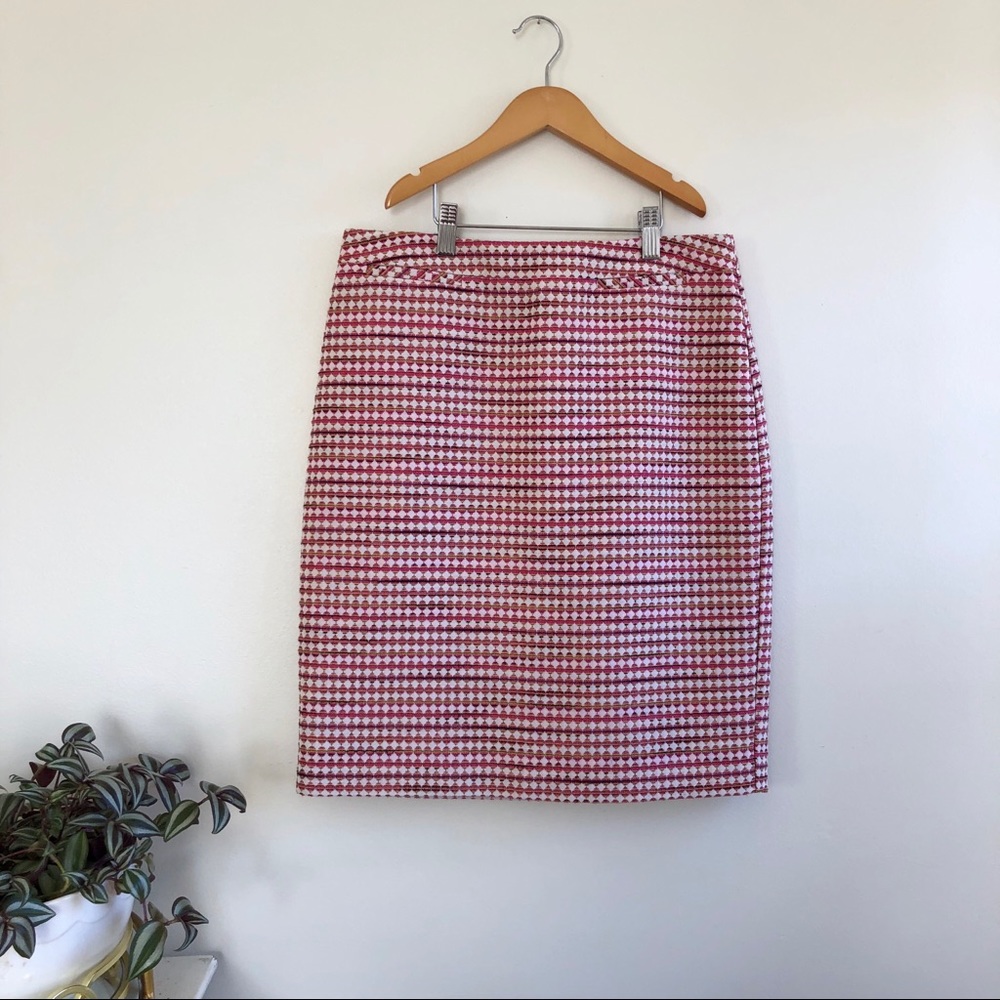 Halogen Pink Patterned Pencil Skirt